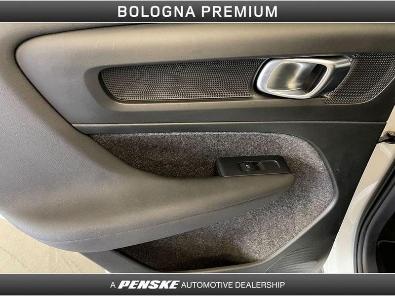 Volvo XC40 XC40 B3 automatico Core