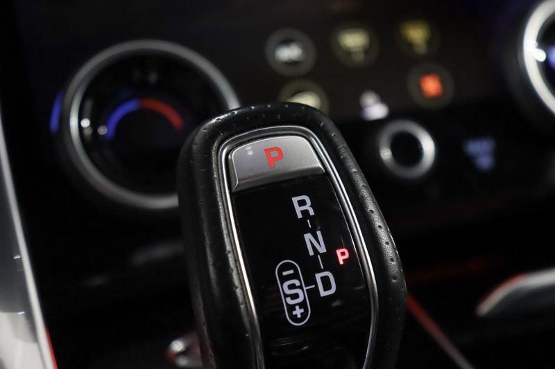 Land Rover RR Sport 5.0 V8 Supercharged 575 CV SVR