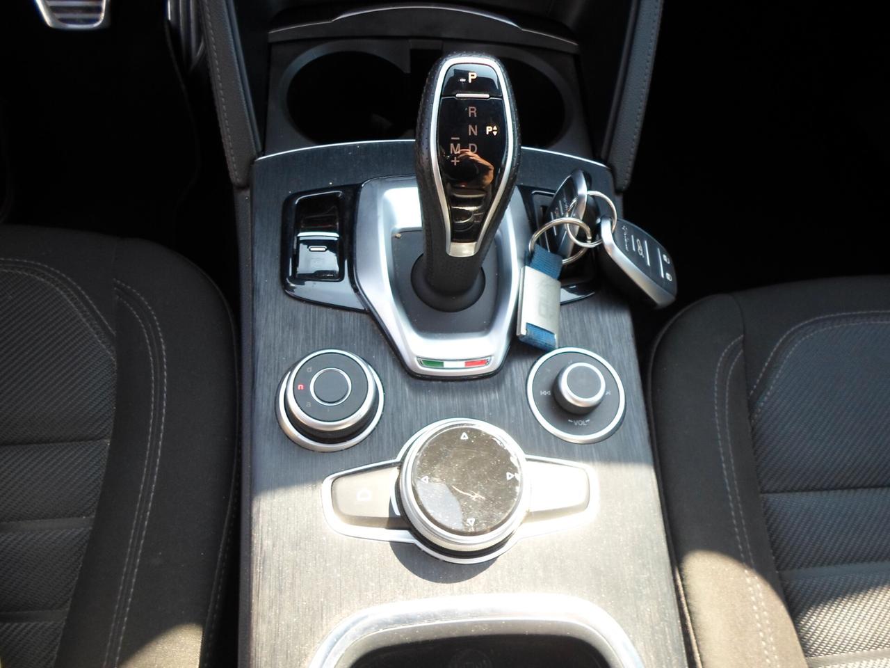 Alfa Romeo Stelvio 2.2 Turbodiesel 190 CV AT8 Q4 Super Business
