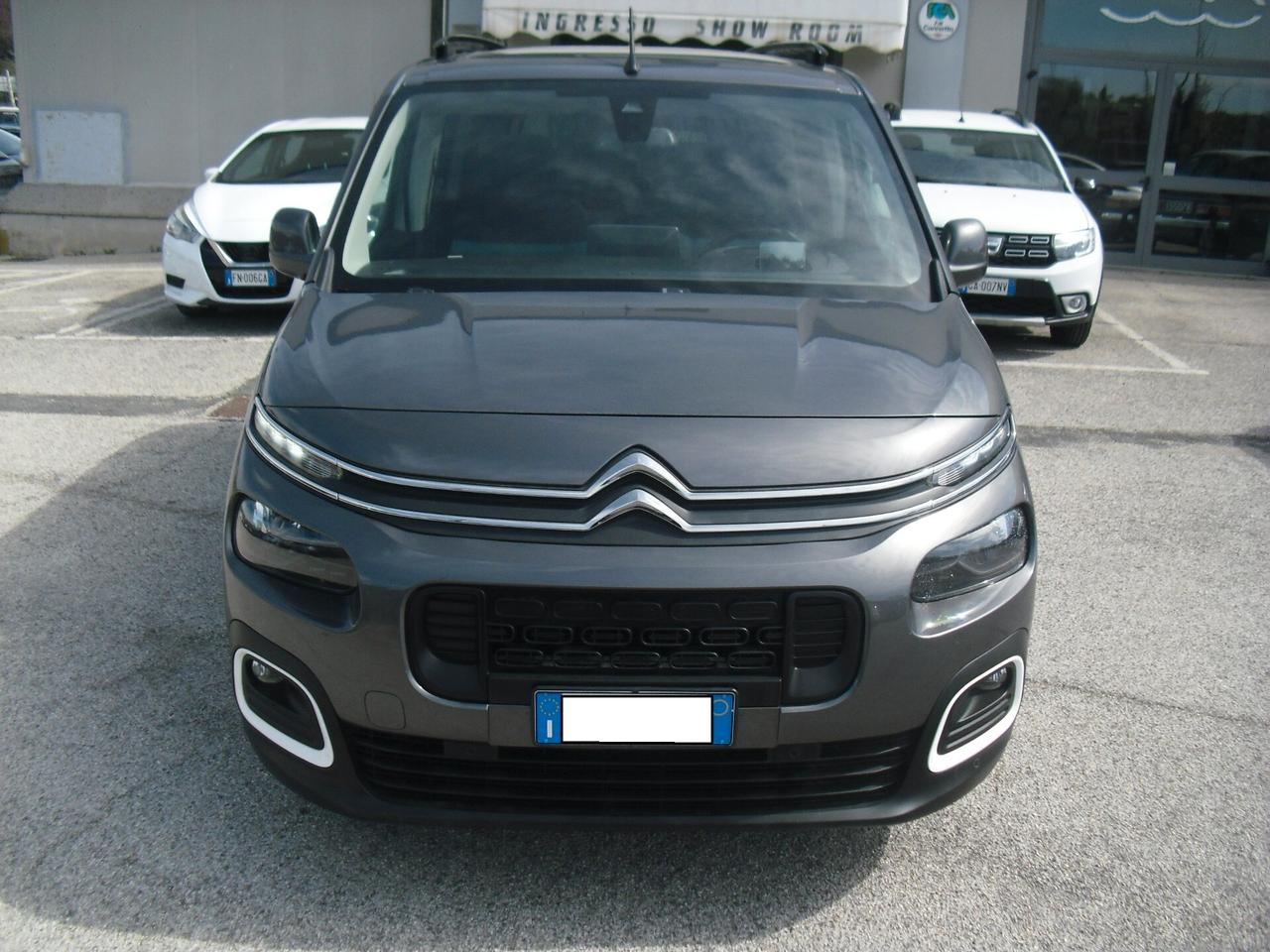 Citroen Berlingo BlueHDi 100 M Shine, full opt, ottime condizioni!!