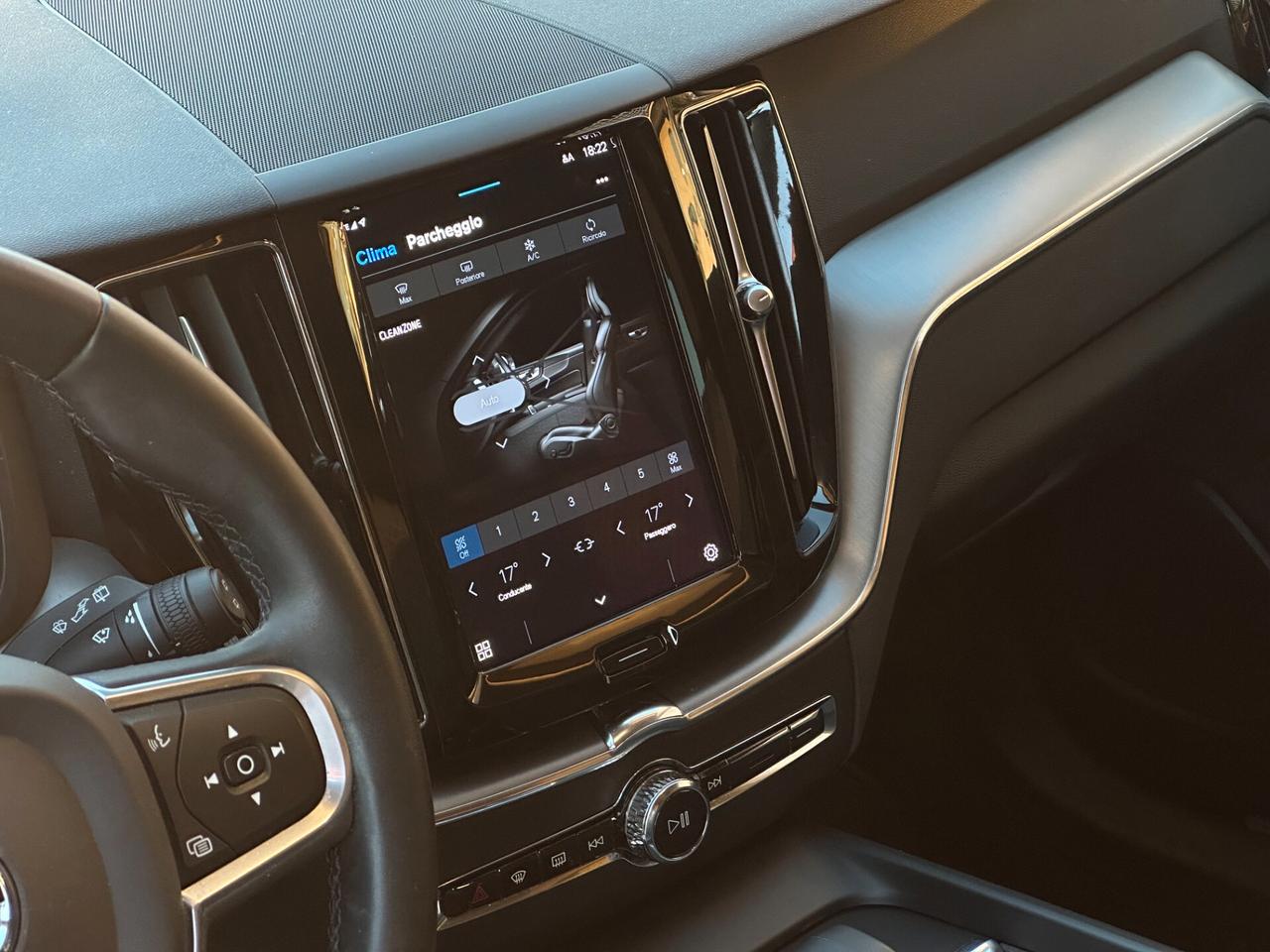 Volvo XC 60 XC60 B4 (d) automatico Business