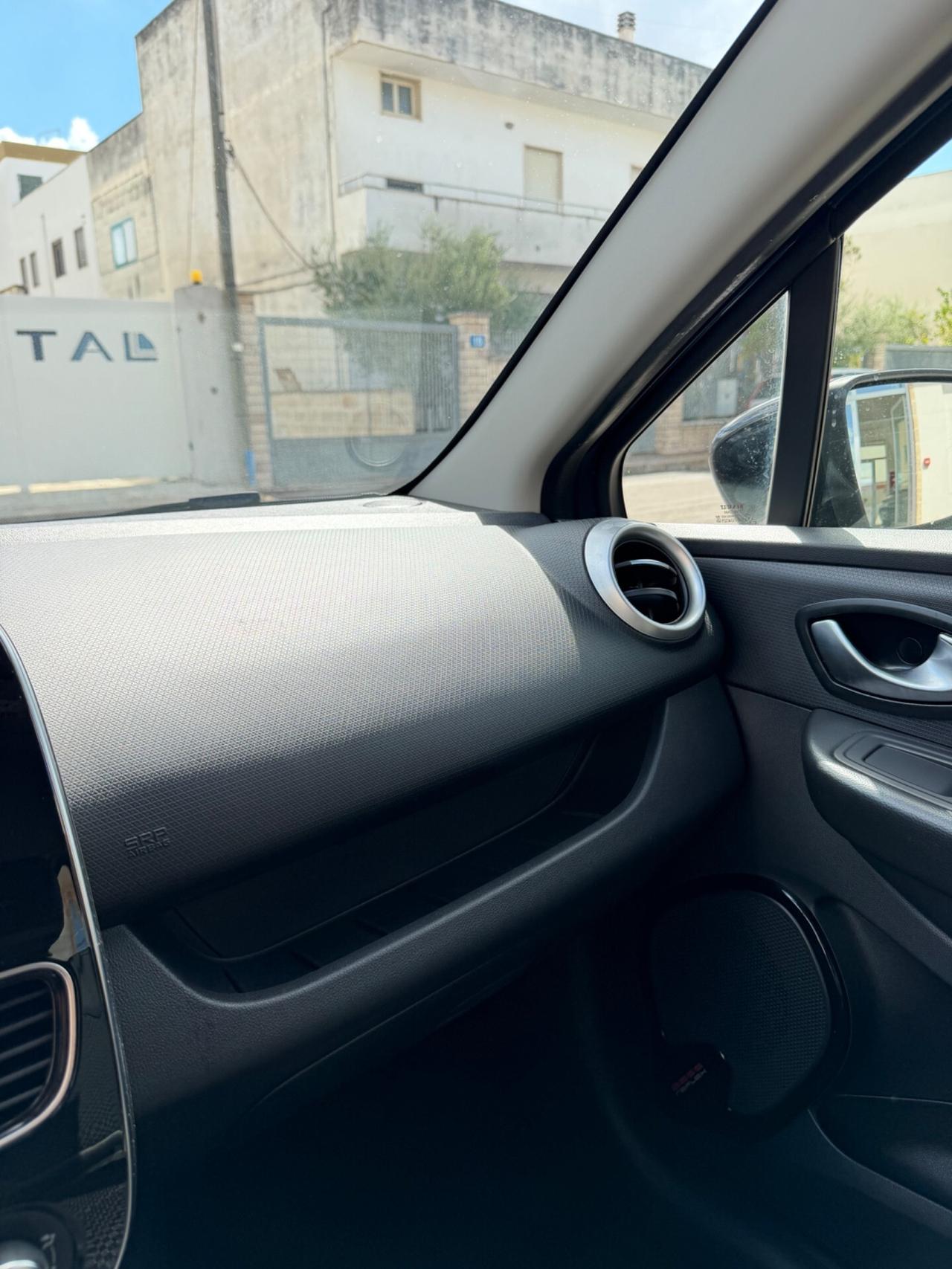 Renault Clio 1.5 dCi 75 CV Duel-2018/LED/NAVI