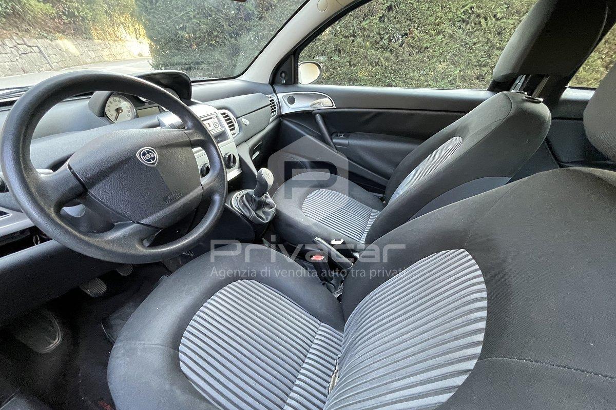 LANCIA Ypsilon 1.3 MJT 75 CV Oro