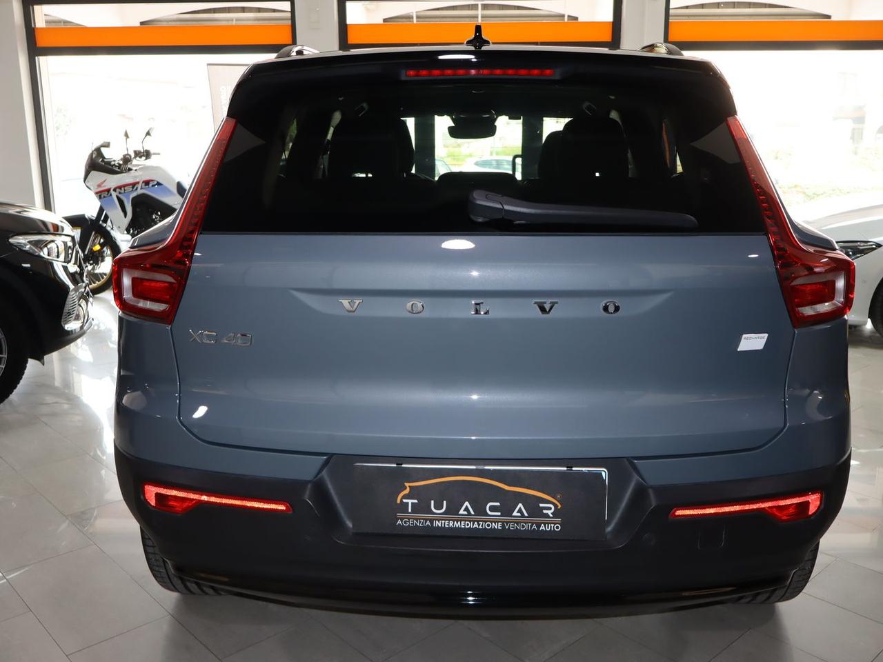 Volvo XC40 Core Recharge Pure #50780