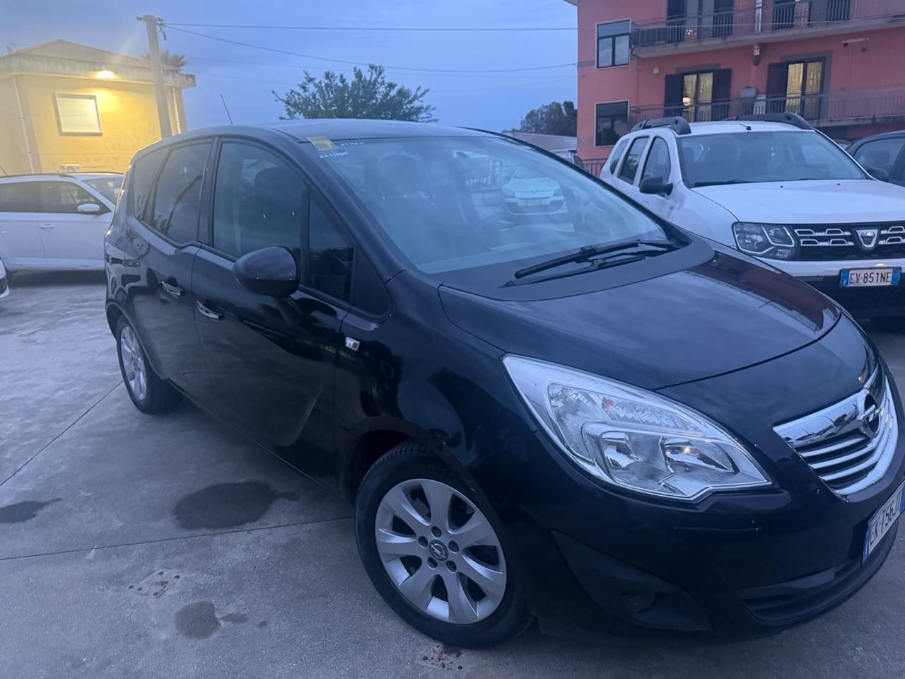 Opel Meriva 1.7 CDTI 110CV b-color