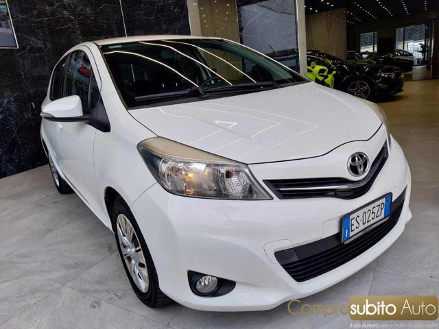 TOYOTA Yaris 1.0 5 porte Lounge ( Garanzia 12 Mesi )