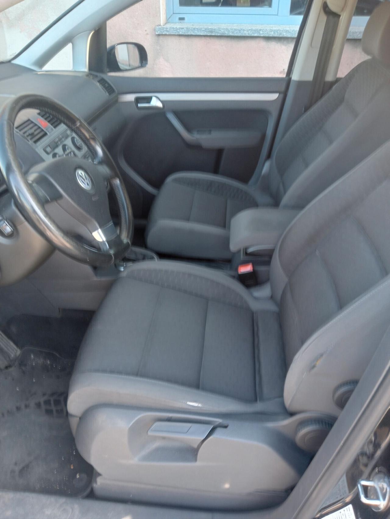 Volkswagen Touran 1.9 TDI 105CV 5 Posti DSG