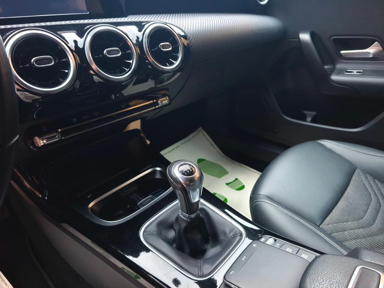 Mercedes A 180d Motore Mercedes 2.0