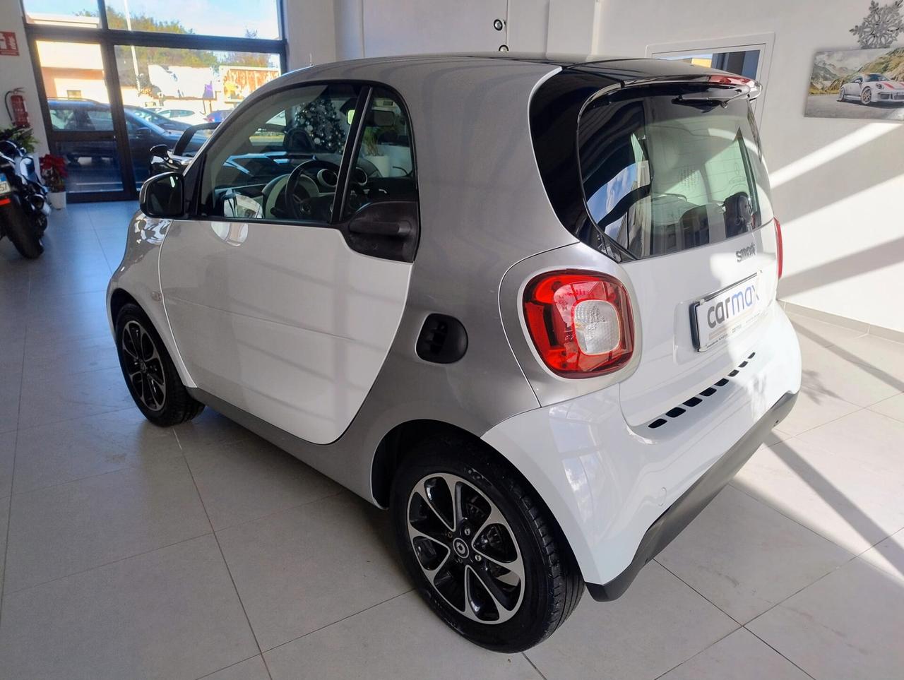 Smart ForTwo 1000 52 kW MHD coupé passion