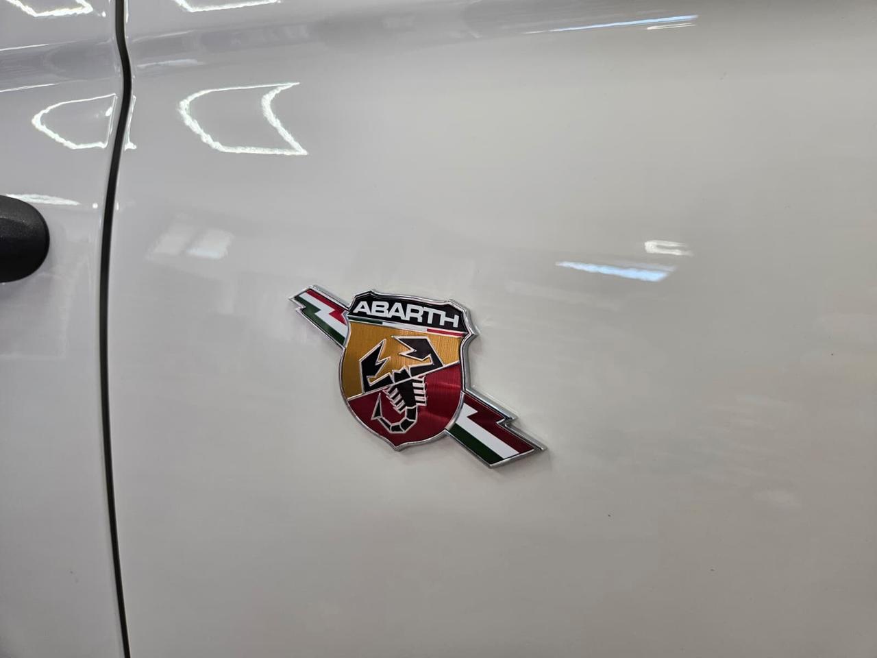 Abarth 595 C Turismo 1.4 Turbo T-Jet 165 CV
