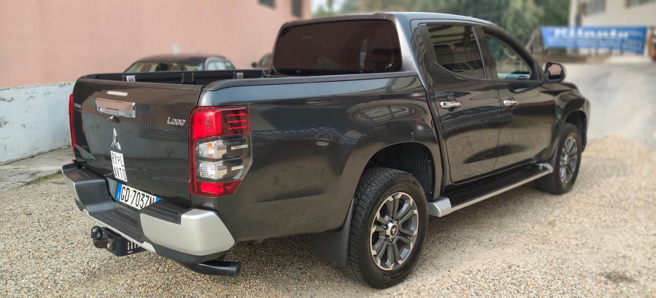 Mitsubishi L200 2.3D Double Cab 4x4 Intense Gancio