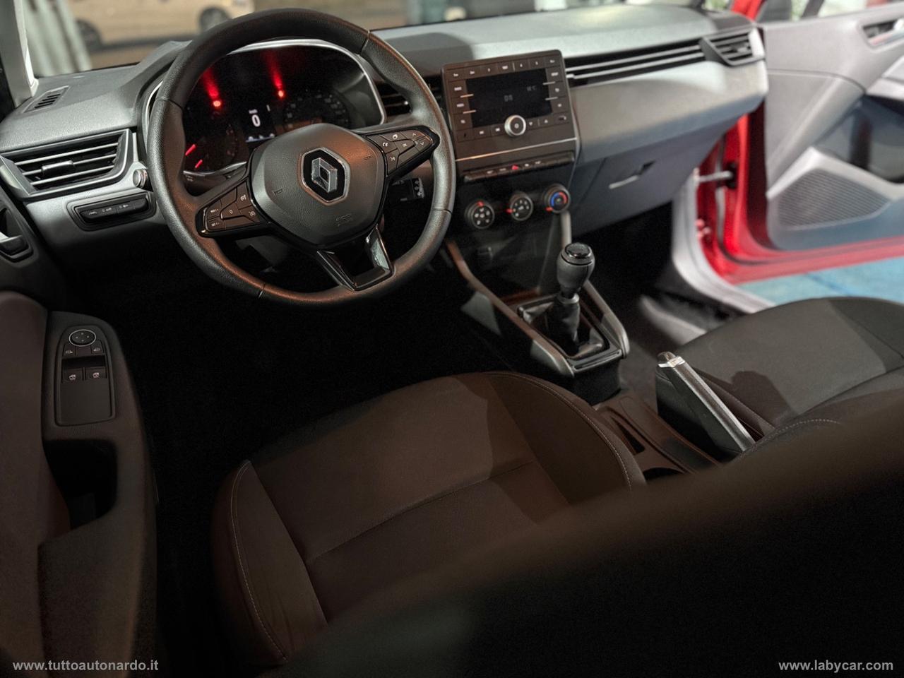 RENAULT Clio dCi 8V 90CV 5p. Moschino Life