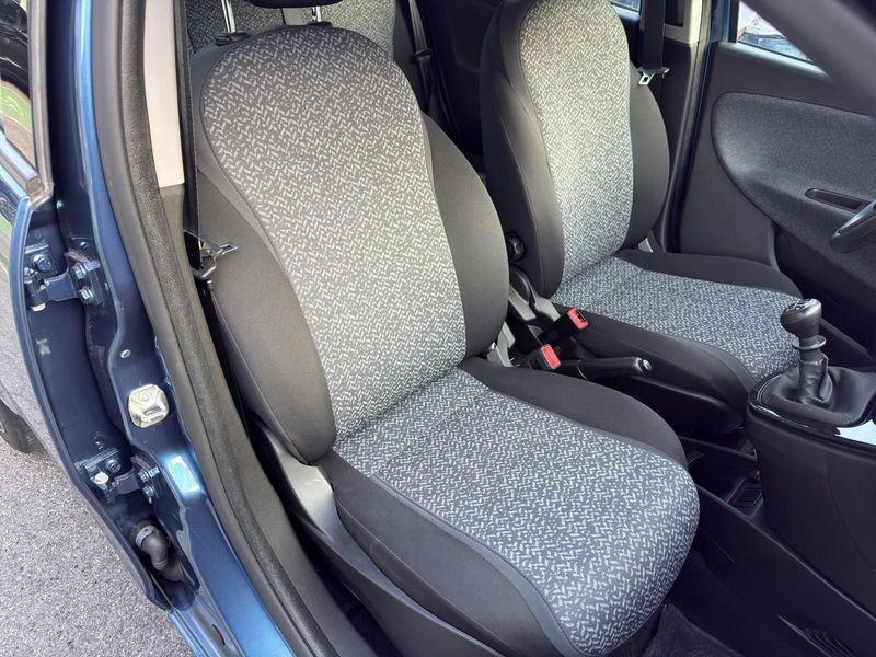 Lancia Ypsilon Ypsilon 5p 1.0 hybrid 70cv 6m Silver Plus