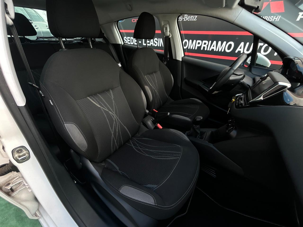 Peugeot 208 2017 1.2 82CV Allure KM CERTIFICATI LEGGI TUTTO!