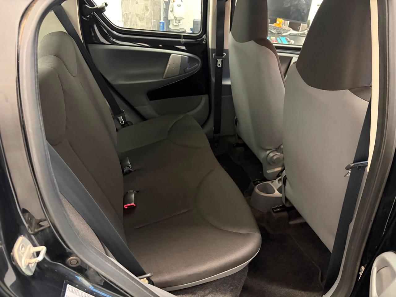 Toyota Aygo 1.0 68Cv 74.000KM 12 MESI DI GARANZIA