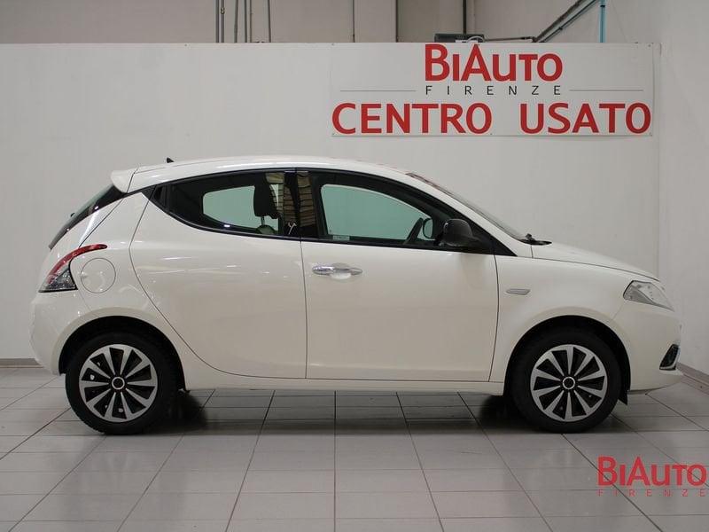 Lancia Ypsilon Ypsilon 0.9 TwinAir 85 CV 5 porte S&S DFN Gold