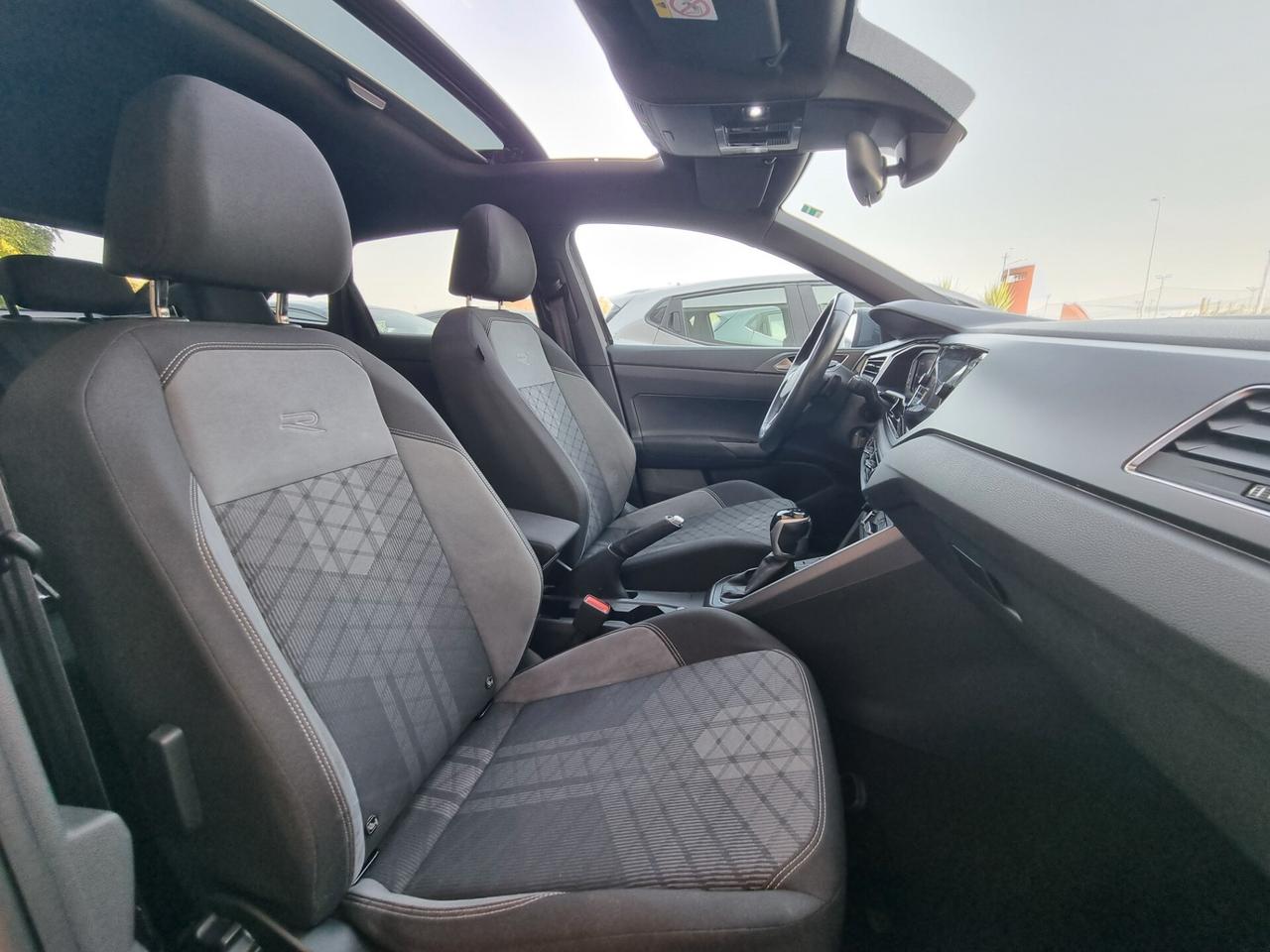 Volkswagen Taigo 1.5 TSI 150 CV DSG R-Line
