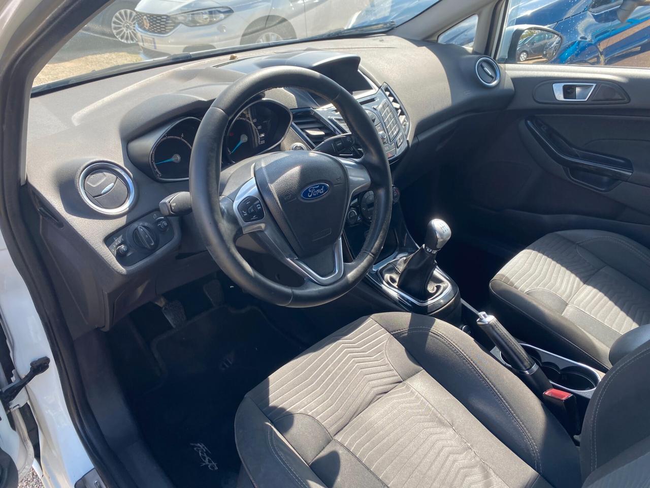 FORD FIESTA 1.5 TDCI TITANIUM ANNO 2014 GARANTITA