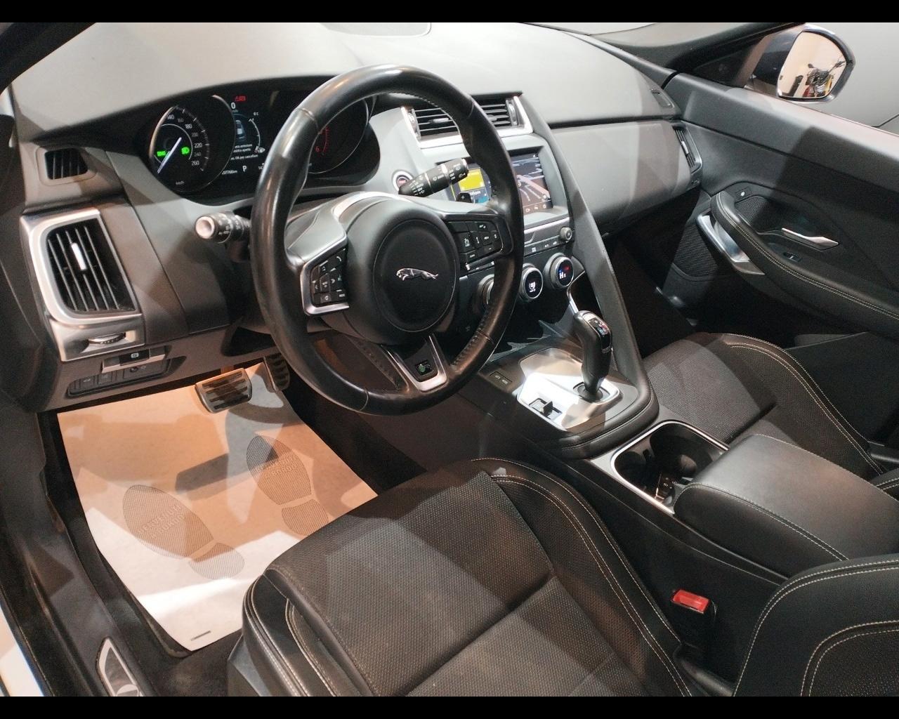 JAGUAR E-Pace (X540) E-Pace 2.0D 150 CV A...