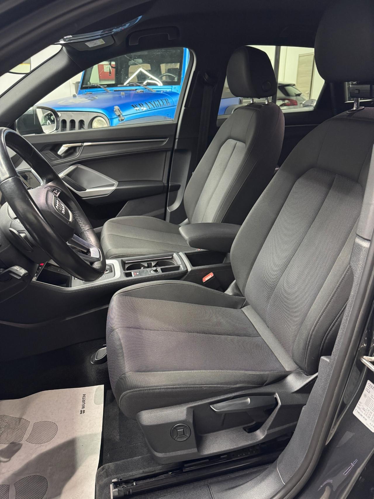 Audi Q3 35 TDI S tronic line edition