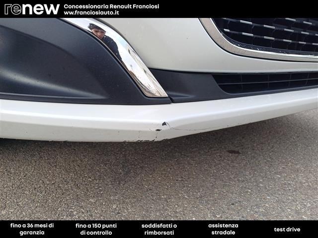 PEUGEOT 208 5 Porte 1.2 PureTech 82cv Signature S&S