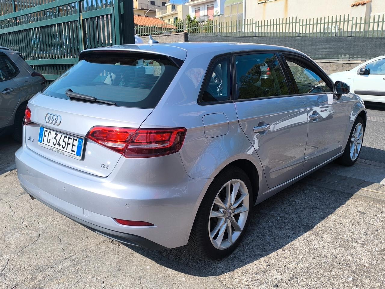 Audi A3 SPB 1.6 TDI S tronic Sport