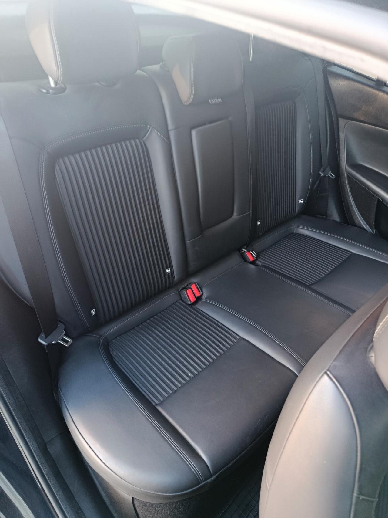 Fiat Tipo 1.6 Mjt S&S 5 porte S-Design