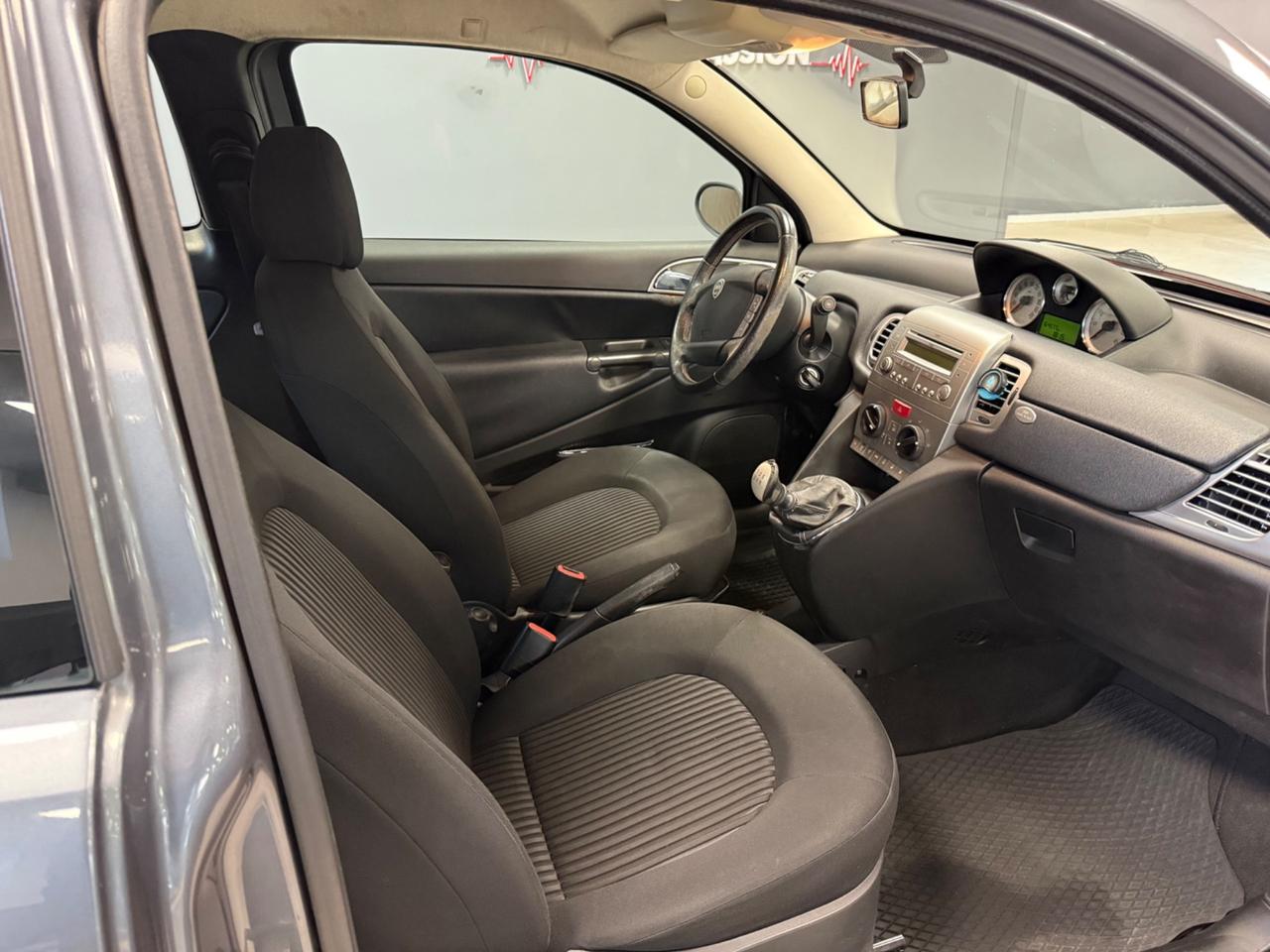 Lancia Ypsilon 1.4 Platino Ecochic GPL