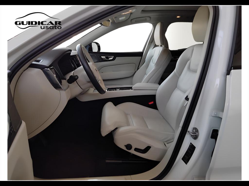 VOLVO XC60 II 2022 - XC60 2.0 t6 recharge phev obc 6,4kW Ultimate Dark awd auto