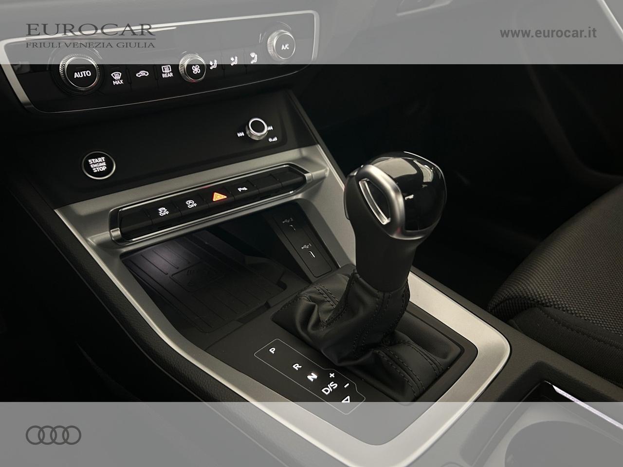 Audi Q3 35 2.0 tdi s line edition s-tronic