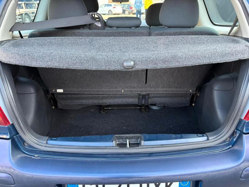 Toyota Yaris 3 Porte Yaris 3p 1.0 BENZ 65 CV Sol OK NEOPATENTATI