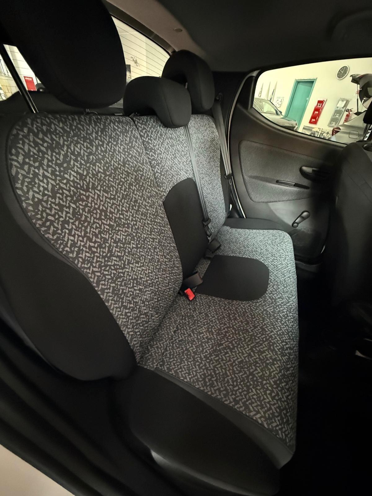 Lancia Ypsilon 1.0 FireFly 5 porte Hybrid Ecochic Silver