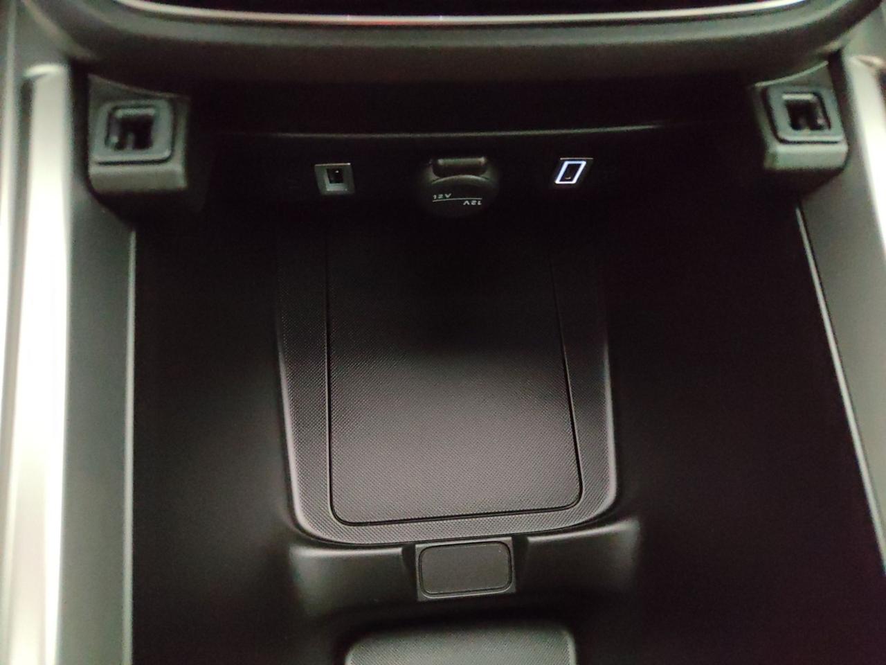 JEEP Avenger 1.2 MHEV 110CV TECH & SKY DCT (TETTO APRIBILE, INFOTAINMENT & CONVENIENCE PACK LIGHT)