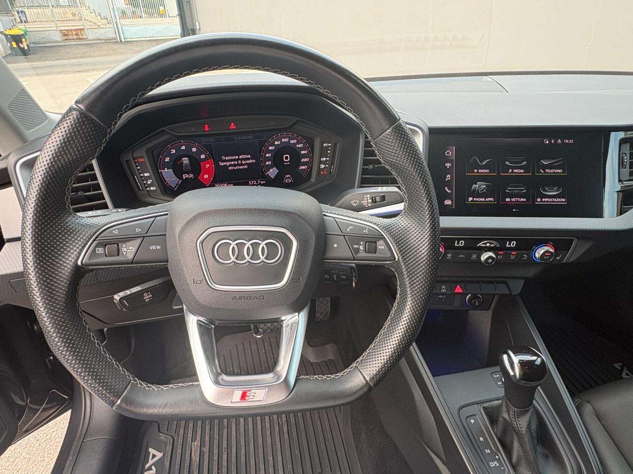 Audi A1 SPORTBACK 30 TFSI S TRONIC LINE IDENTITY BLACK 110CV