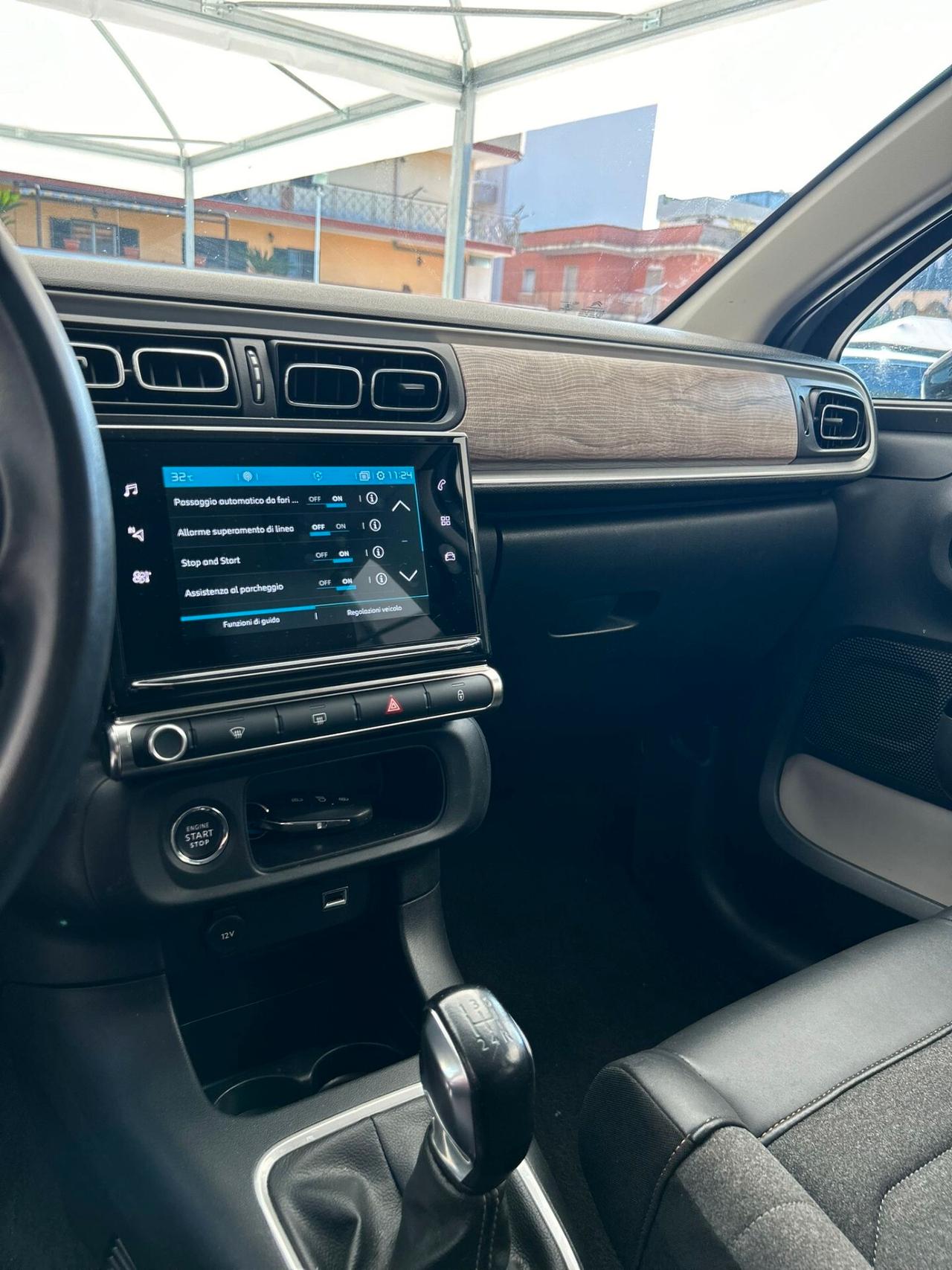 Citroen C3 PureTech 1.2 benzina 83 S&S Shine