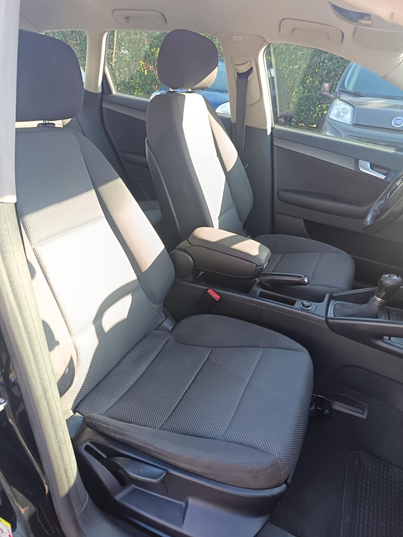 Audi A3 1.6 TDI 90 CV CR Attraction MOTORE REVISIONATO A KM 250.000