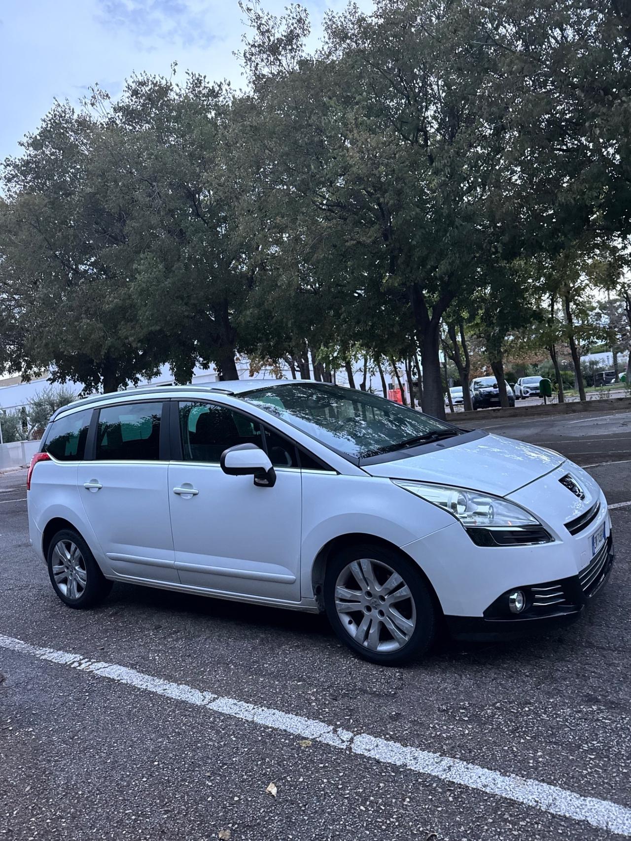 Peugeot 5008 2.0 HDi 163CV aut. Active