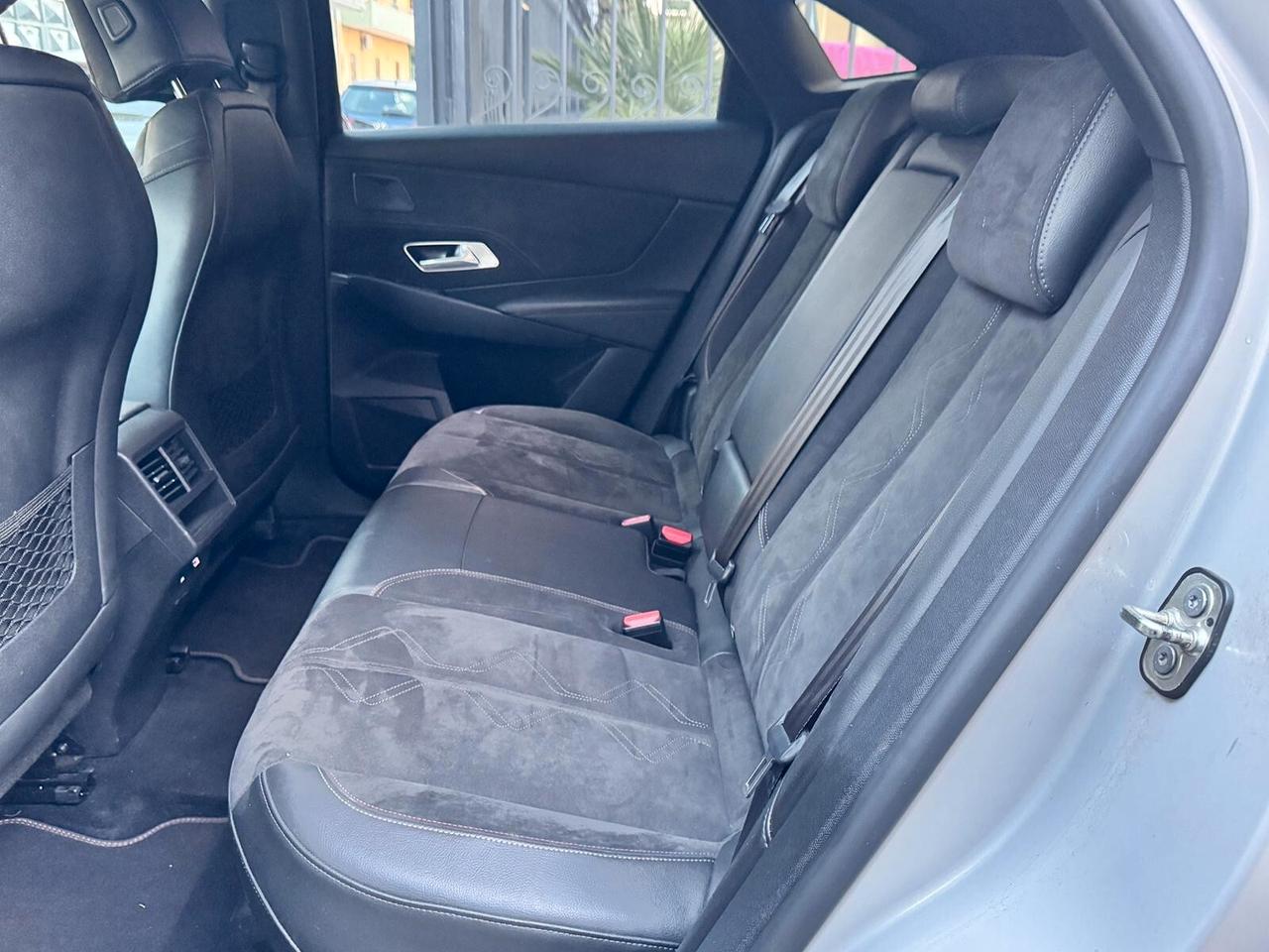 Ds 7 Crossback BlueHDi 130 aut. Performance Line+