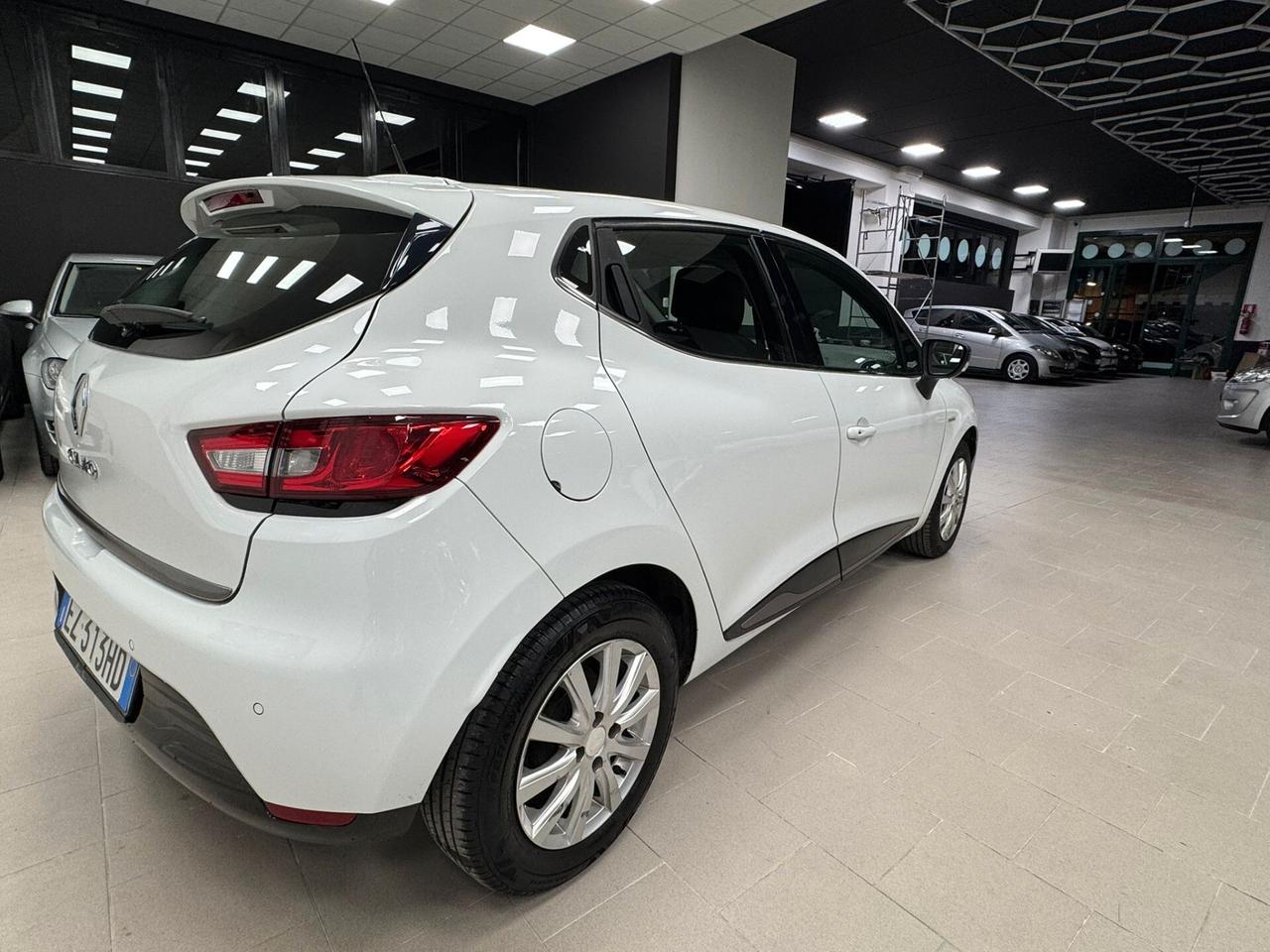 Renault Clio 1.2 75CV GPL 5 porte Costume National