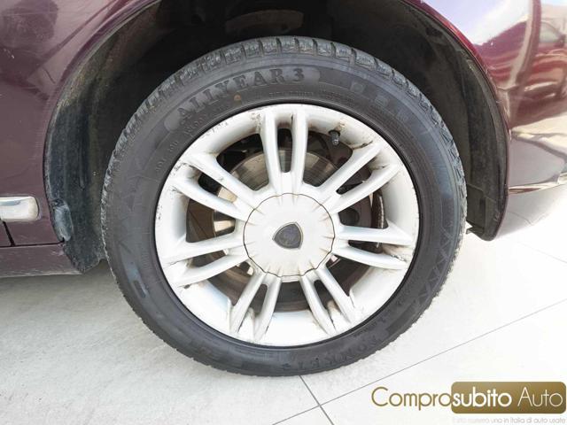 LANCIA Ypsilon 1.2 Platino