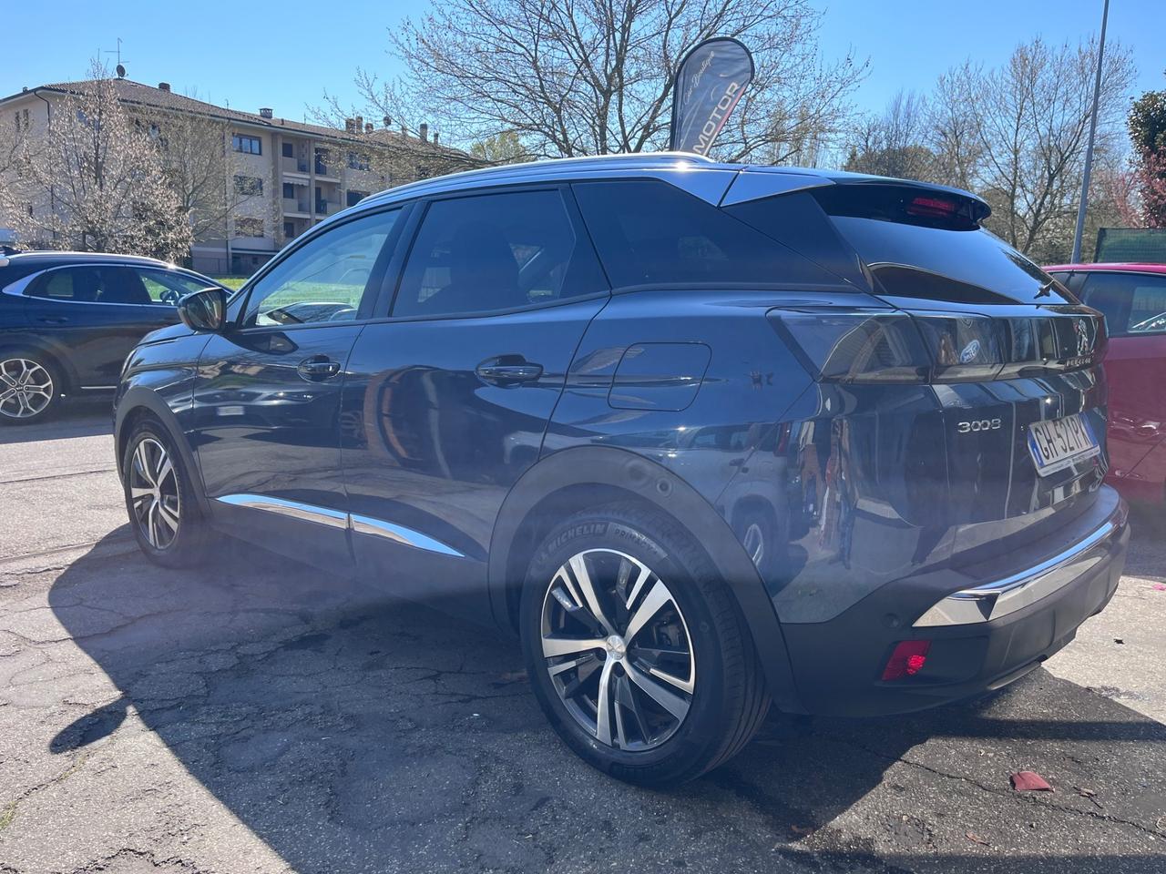 Peugeot 3008 Hybrid 225 e-EAT8 Allure