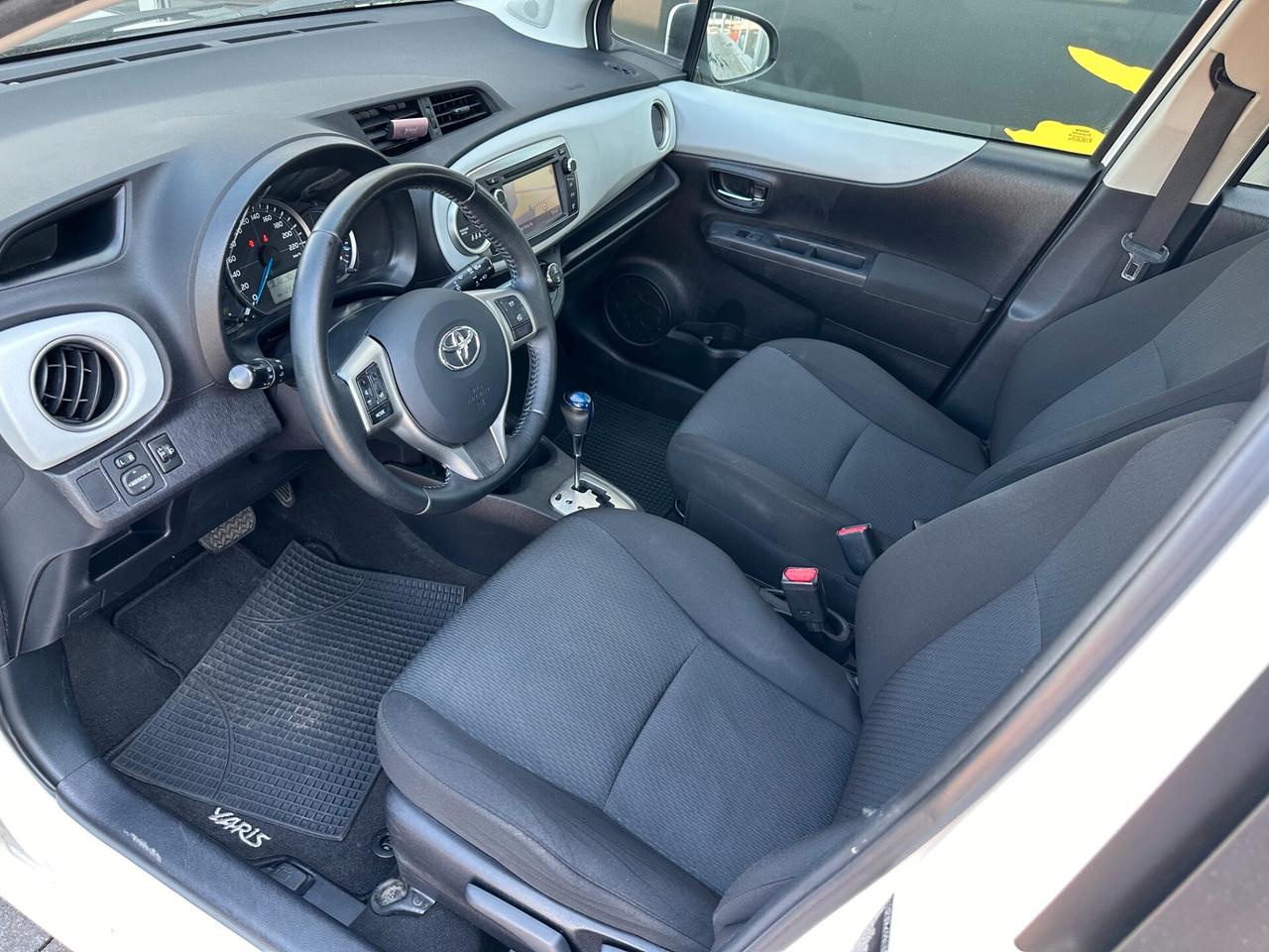 Toyota Yaris 1.5 Hybrid 5 porte Lounge Più