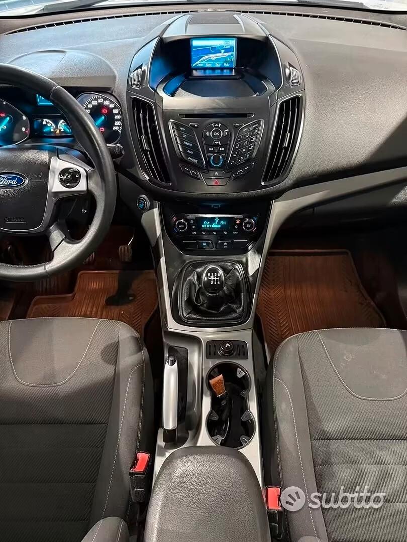 KUGA 2.0 - 2015 - 120000 KM - UNICO PROPRIETARIO