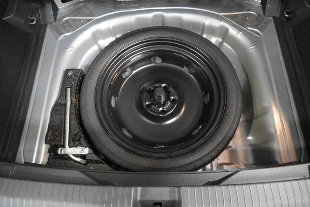 VOLKSWAGEN T-ROC 2.0 TDI 115CV 6M. SCR LIFE ( FARI LED - ADAPTIVE CRUISE - DIGITAL COCKPIT - NAVI - APP CONNECT - PARK ASSIST - TETTO BICOLORE )