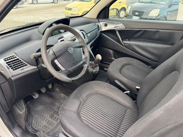 LANCIA Ypsilon 1.3 MJT 75 CV Versus