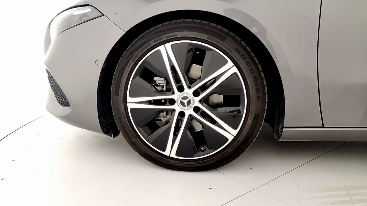 Mercedes-Benz Classe A - W177 2023 - A 180 d Progressive Advanced Plus aut