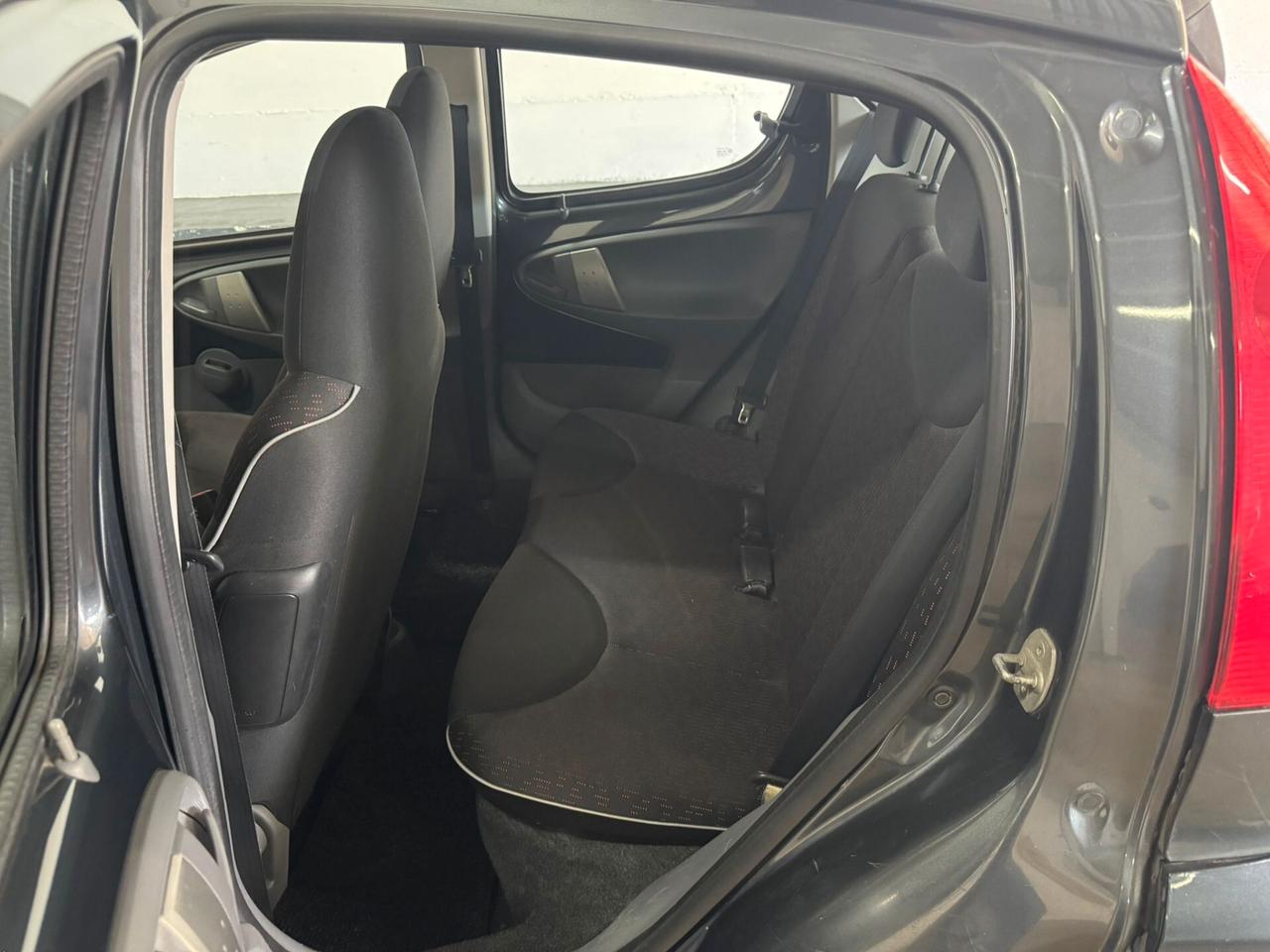 Peugeot 107 1.0 68CV 5p. Desir