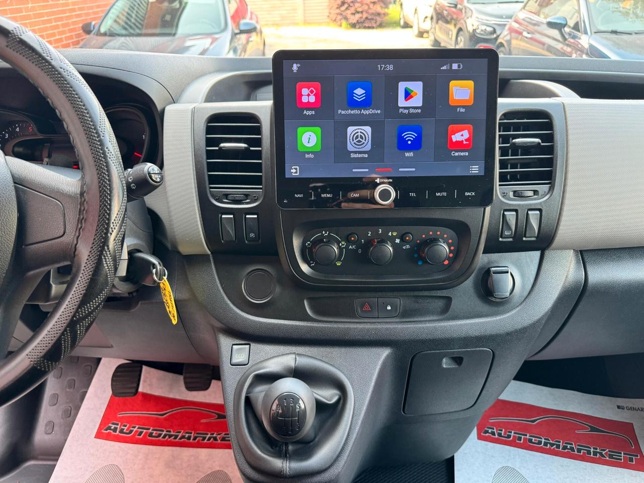 Renault Trafic 1.6 DCI 125CV 9 POSTI