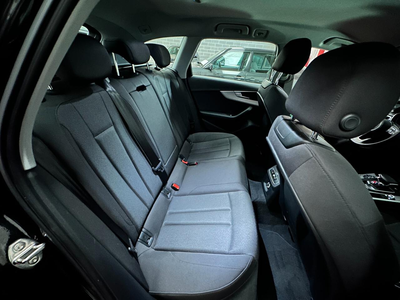 Audi A4 Avant 35 TDI MHEV 163 CV S tronic Business Advanced