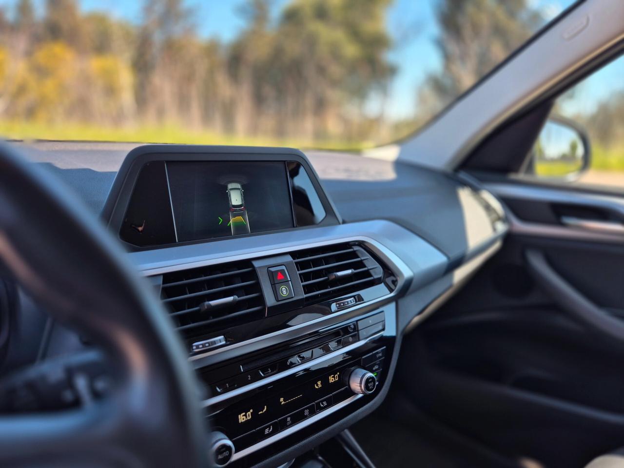 Bmw X3 sDrive18d xLine